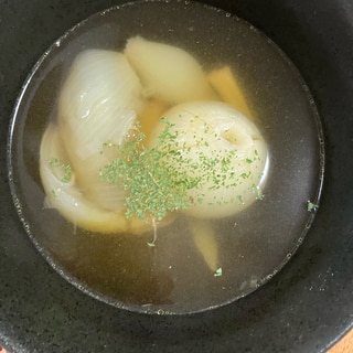 玉ねぎ丸ごとスープ